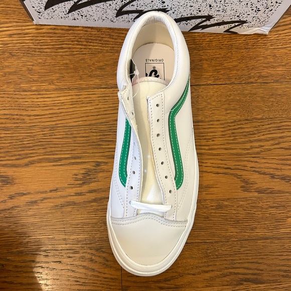 Vans, size 10 - Picture 3 of 5